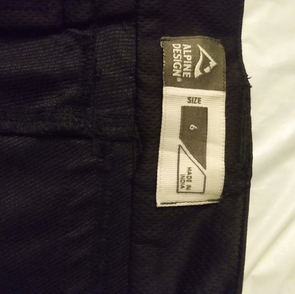 Women's Alpine Design Shorts, sz 6, Black, Pre-owned - Picture 6 of 6